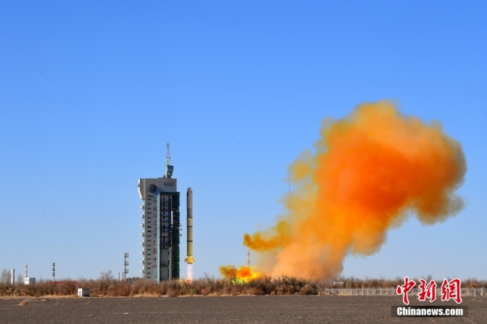 北京時間2023年11月16日11時55分，我國在酒泉衛星發射中心使用長征二號丙運載火箭，成功將新一代海洋水色觀測衛星發射升空，衛星順利進入預定軌道，發射任務獲得圓滿成功。此次任務是長征系列運載火箭第497次飛行。汪江波 攝