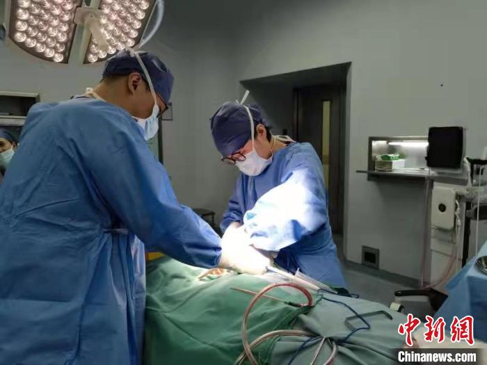 “格?；ㄖ異邸睘?61人次西藏患兒開展髖關節愛心手術