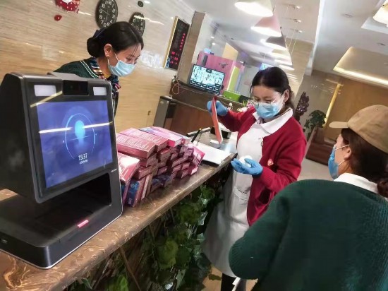 （12.22衛生健康·配圖）黃河源頭，醫(6504218)-20201222103729.jpg