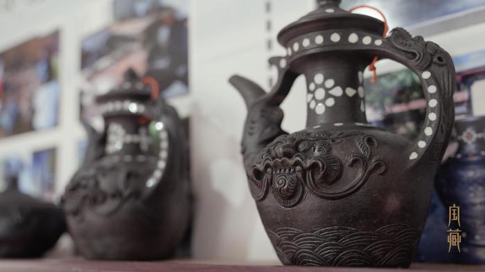 圖為尼西黑陶作品?！垍?攝