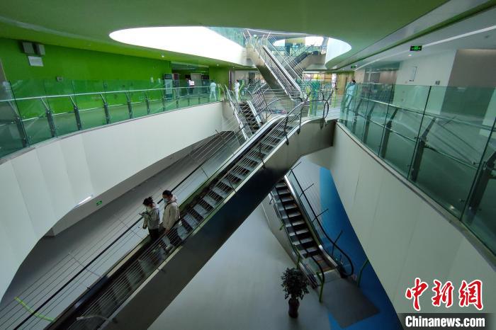 圖為西藏自治區婦產兒童醫院內景?！〗w波 攝